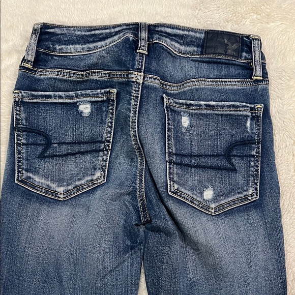 American Eagle distressed jegging crop size 2 - Picture 5 of 7
